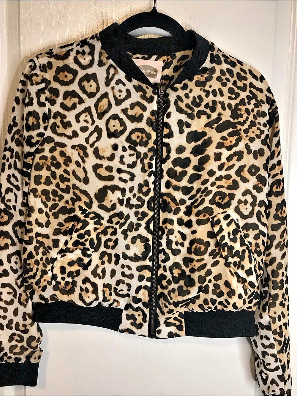 Forever 21 Leopard Print Bomber Jacket Size Medium